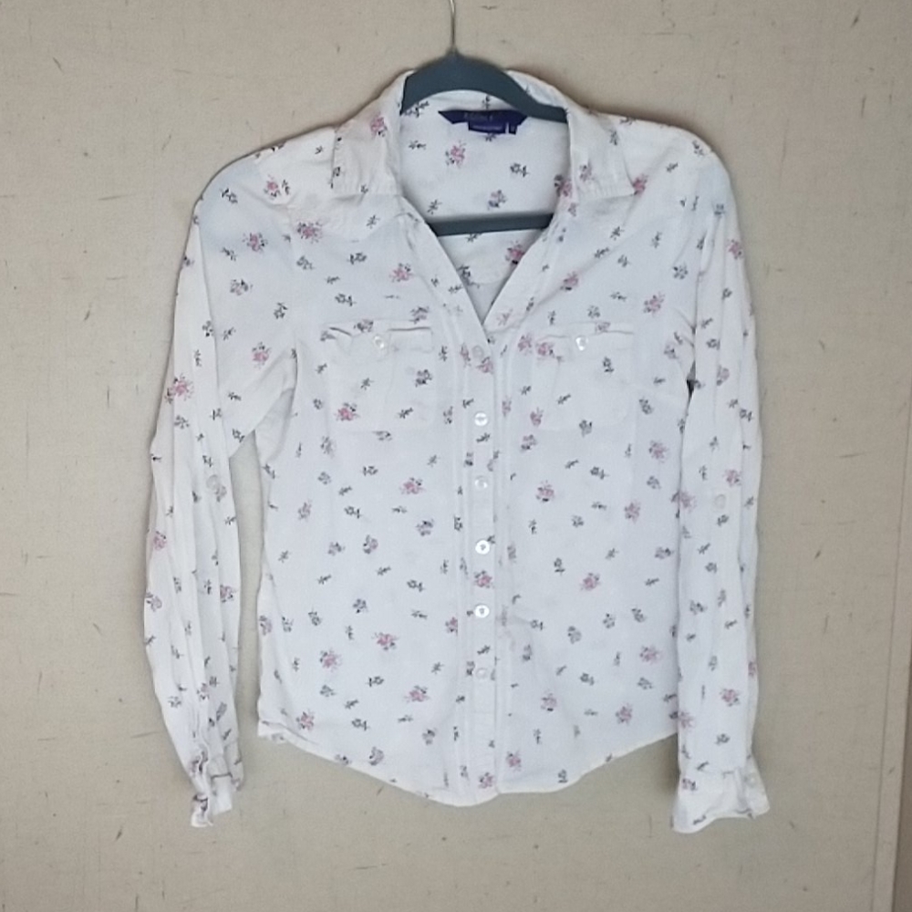 Cream flower pattern button up blouse